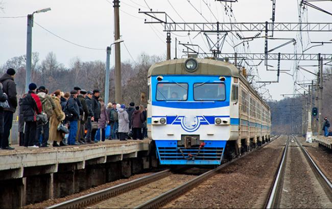 В "Киевпастрансе" уточнили, что отменили отправку только 2 из 12 поездов городской электрички