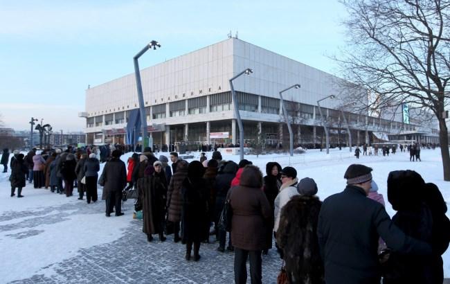 Посетители выставки выломали дверь в Третьяковской галерее