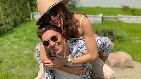 Володимир Остапчук з дружиною відпочили в Чорногорії: яскраві фото і відео