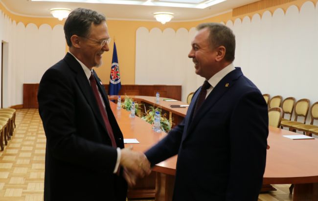 Беларусь уведомила США об отмене ограничений на количество дипломатов