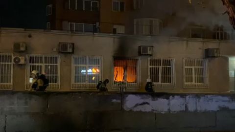 В російській Пермі "коктейлями Молотова" спалили офіс "Єдиної Росії"