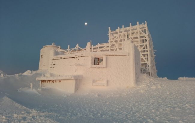 Карпаты заморозило и засыпало снегом: фото зимней сказки в горах