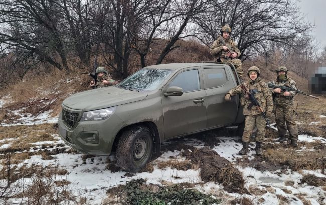 Придбані Favbet пікапи Peugeot добре проявили себе під час виконання бойових завдань, - командир РУБпАК