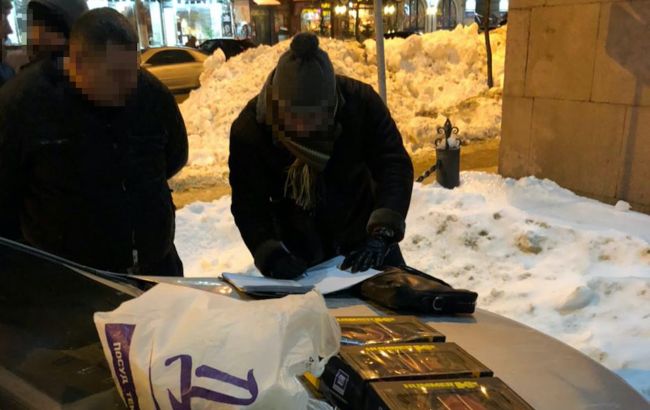 Перевозили кокаин в игрушках: в Киеве накрыли доставку наркотиков из Львова