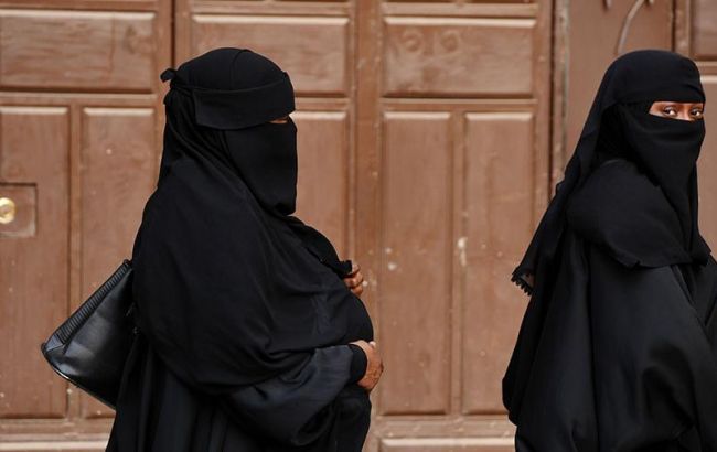Саудовская Аравия разрешила въезжать в страну иностранкам без сопровождения мужчин
