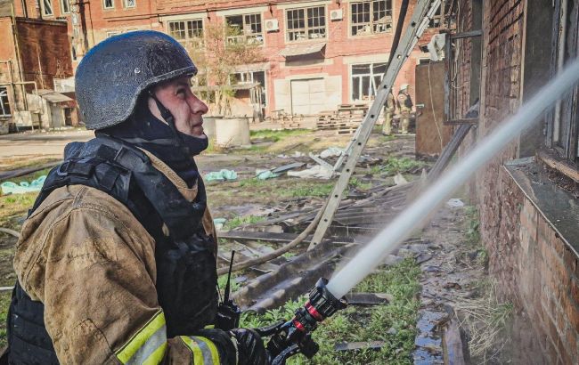 РФ у Страсну п’ятницю вдарила балістикою по Харкову: понад 70 постраждалих (фото, відео)