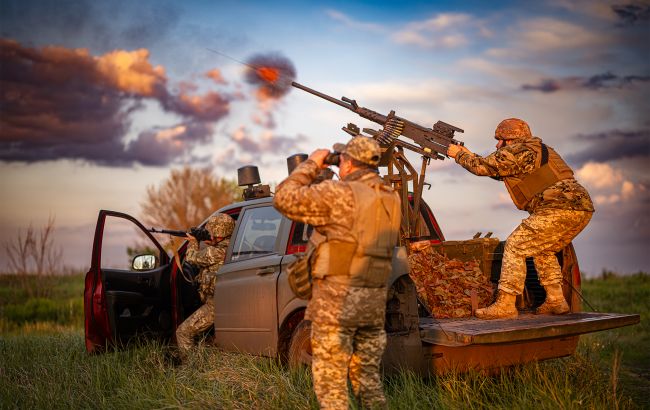 Россияне за ночь выпустили по Украине две сотни дронов и ракеты: сколько сбила ПВО