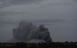 Росіяни атакували цивільні склади на Київщині