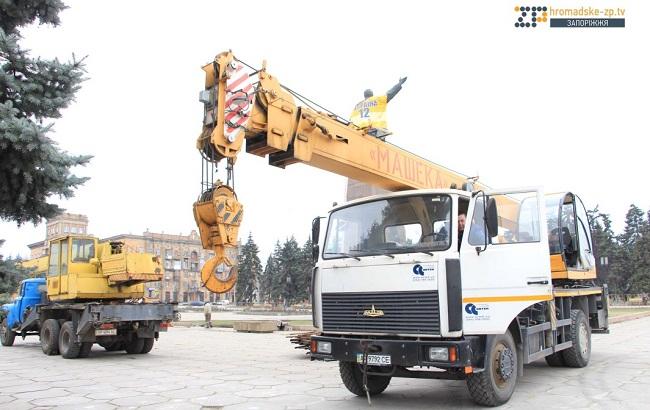 В Запорожье готовятся снести самый большой памятник Ленину