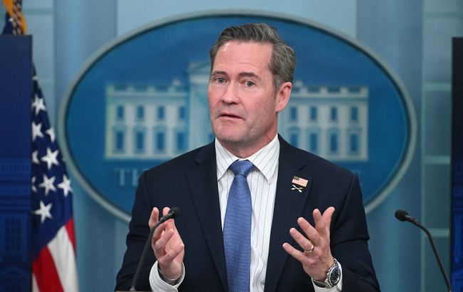 Уолтц с командой пользовались незащищенной почтой Google для правительственных дел, - WP