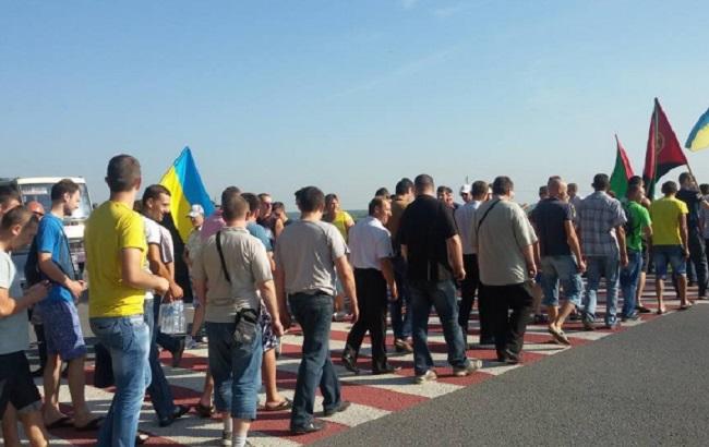 Львівські шахтарі перекрили один із виїздів до Польщі