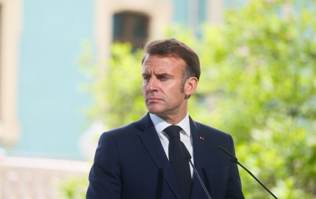 Макрон поддержал Зеленского: никакого диалога с РФ под бомбежкой