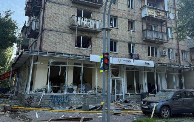 В Киеве пострадали отделения "Укрпочты": куда обращаться пенсионерам