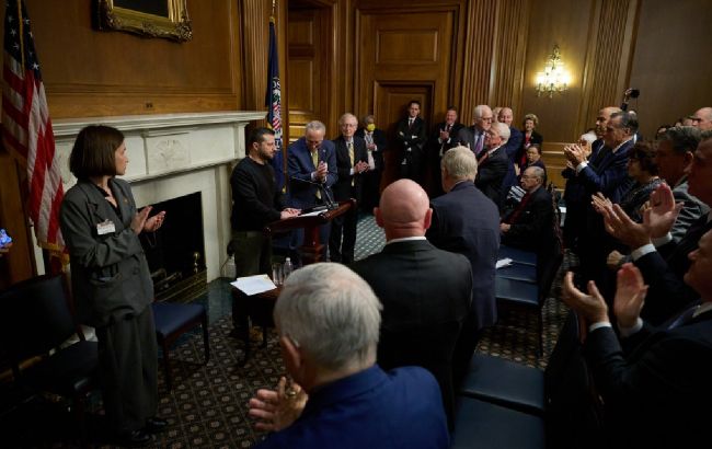 У Сенаті США зробили заяву щодо допомоги Україні: до кінця 2023-го її не приймуть