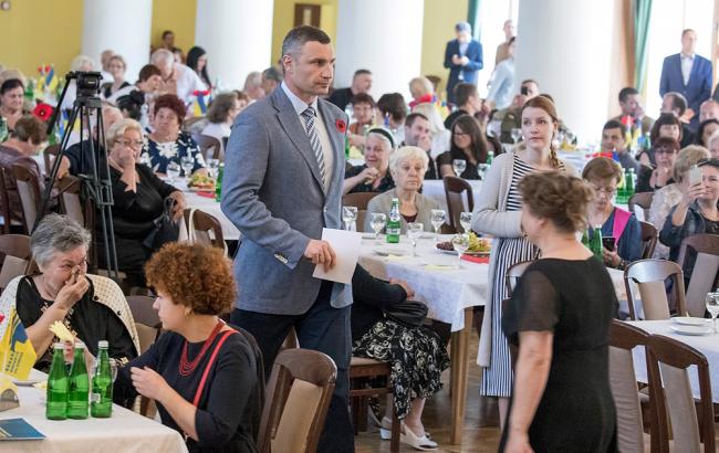 Кличко: учасники АТО та сім`ї загиблих отримують допомогу з міського бюджету