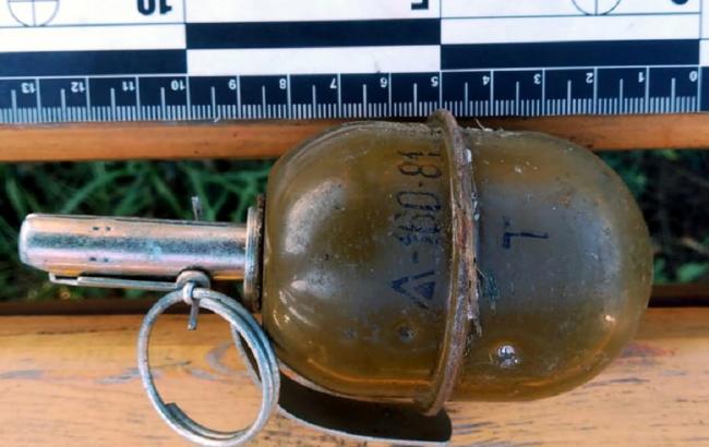 У Харкові біля житлового будинку знайшли гранату