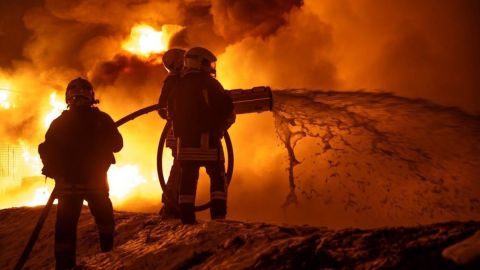 Повреждена железная дорога, часть города без воды: все об ударе РФ по Одессе и области (фото)