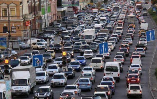 Затори у Києві досягли 7 балів