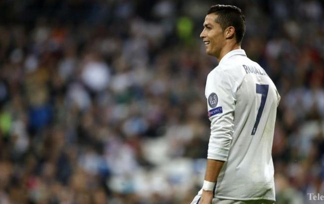 "Реал" подписал с Роналду новый контракт