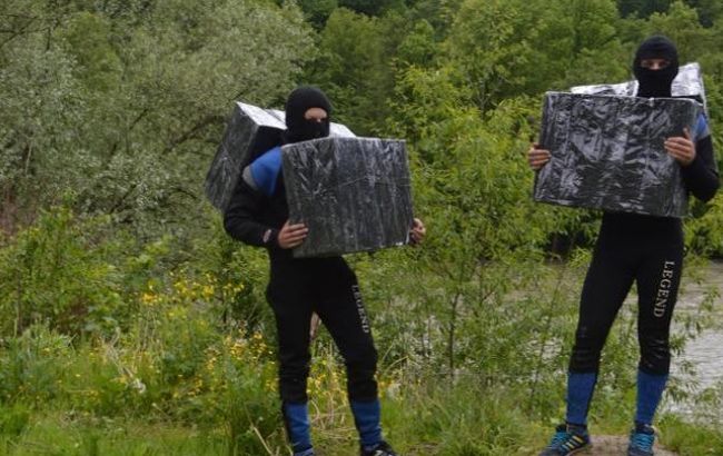 На кордоні з Румунією прикордонники затримали контрабандистів-водолазів