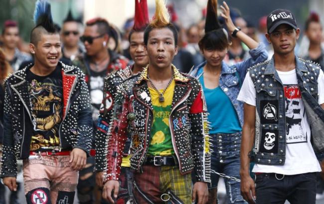 Во время фестиваля в Мьянме погибли 285 человек