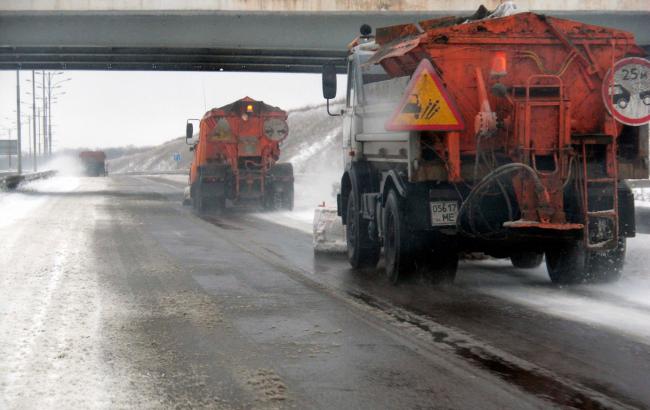 Негода в Україні: в "Укравтодорі" повідомили про ситуацію на дорогах