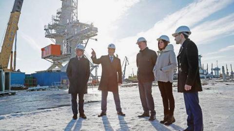 В Мариуполе лидеры партии "Основа" представили нового руководителя городской ячейки