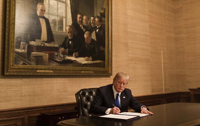 Сенат США схвалив проект бюджету і відправив на підпис Трампу