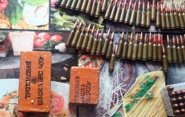 У жителя Одеської області правоохоронці вилучили зброю та боєприпаси