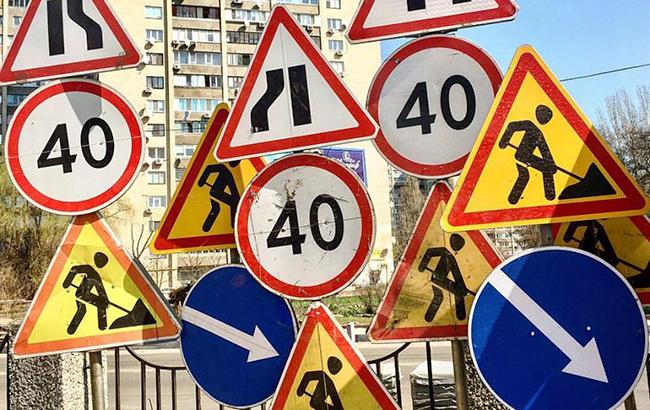 У Києві тимчасово обмежать рух транспорту на перетині двох вулиць