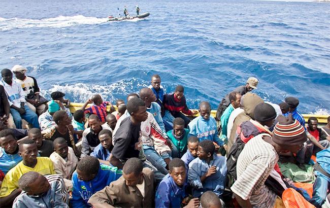 У берегов Греции спасли около сотни мигрантов