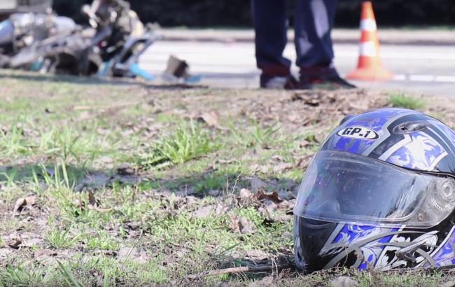У Києві "коп" протаранив три авто на конфіскованому мотоциклі (фото, відео)