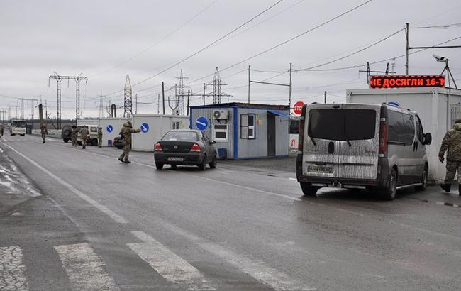 КПВВ на Донбассе за сутки пересекли 44,7 тыс. человек