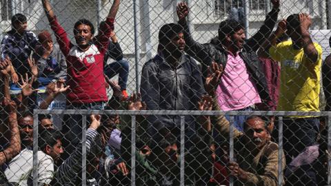 Суд Греції дозволив мігрантам виїжджати з островів на материк