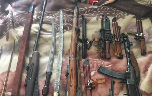 У жителя Ровно обнаружили "склад" оружия и боеприпасов