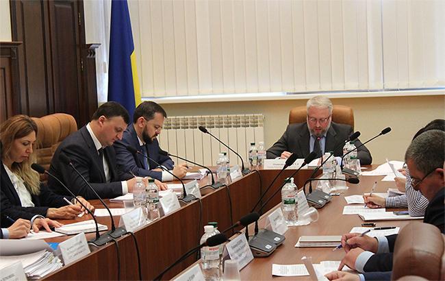 НАПК нашло нарушения в декларациях еще трех украинских чиновников