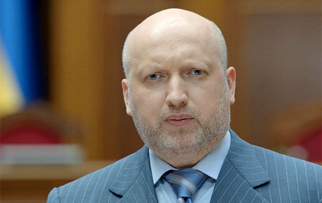 Турчинов допускає введення візового режиму з РФ в 2016