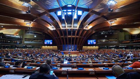 У ПАРЄ вимагають негайно звільнити Сенцова