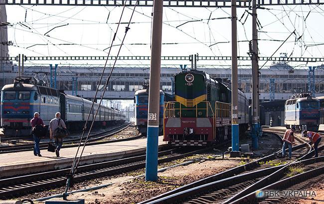 На лето "Укрзализныця" уже назначила 5 дополнительных поездов к морю