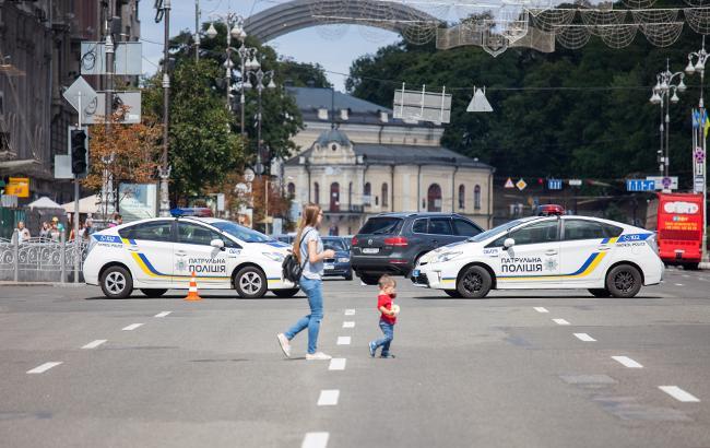 У центрі Києва на три дні обмежили рух транспорту