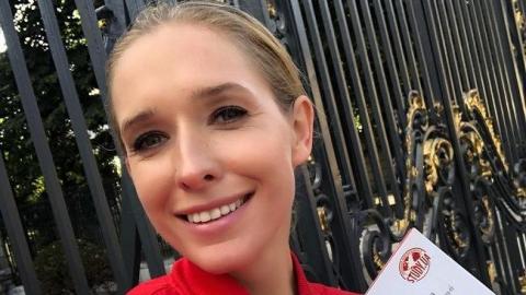 "Гарна навіть без тонни косметики": Осадча прогулялася по Києву без макіяжу