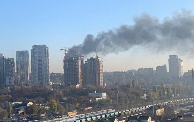 У Києві сталася пожежа в недобудованій багатоповерхівці