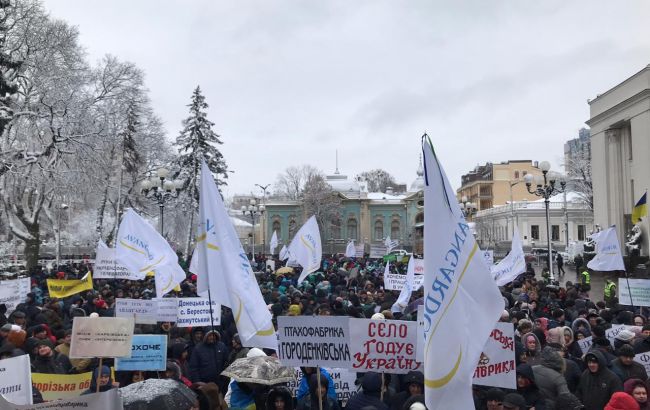 Тысячи аграриев на митинге призвали президента уволить главу НАБУ