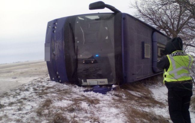 В Одесской области перевернулся пассажирский автобус, есть раненые