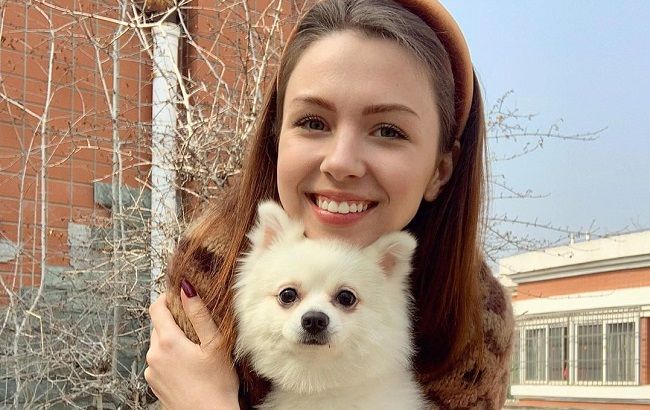 Украинка осталась в Китае из-за собаки: появились важные новости
