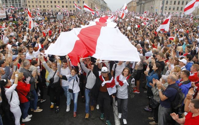 Протести в Білорусі: кого підтримують українці