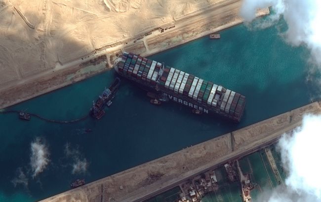 Египет назвал ежедневные потери из-за блокировки Суэцкого канала