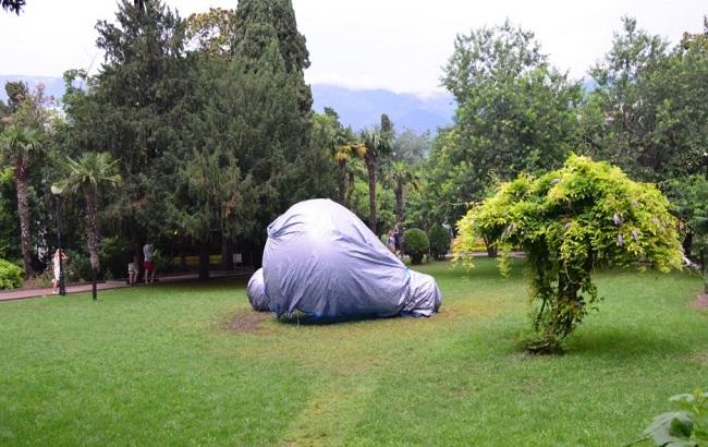 В Криму сильні дощі завадили відкрити пам'ятник блекауту"
