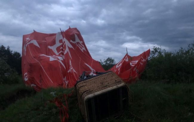 В Каменце-Подольском упал воздушный шар. Один погиб, пятеро травмированы