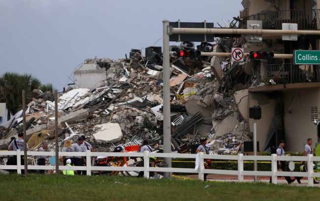 В Майами до сих пор разбирают завалы дома. Число жертв продолжает расти